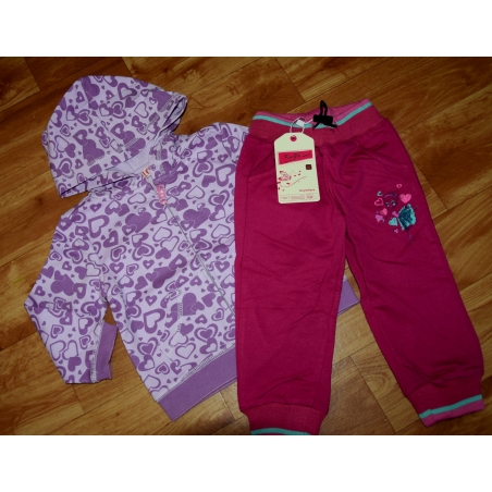 Kojenecká tepláková souprava - srdíčková Wolf