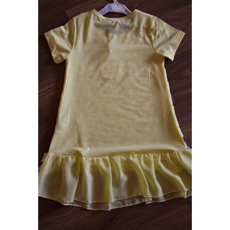 Dívčí krajkové šaty s motýlky – elegantní a roztomilé