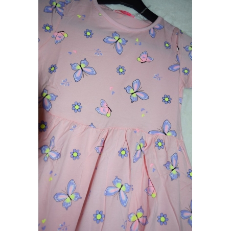 Letní dívčí šaty motýlkové – hravý design pro malé slečny