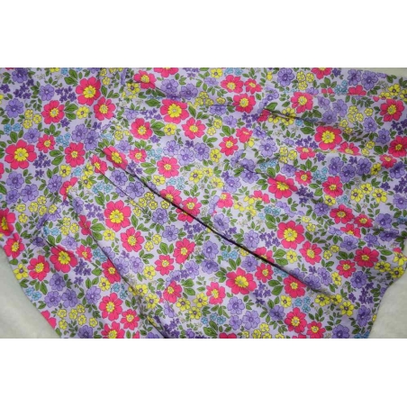 Letní dívčí šaty s květinovým vzorem – vzdušné a pohodlné