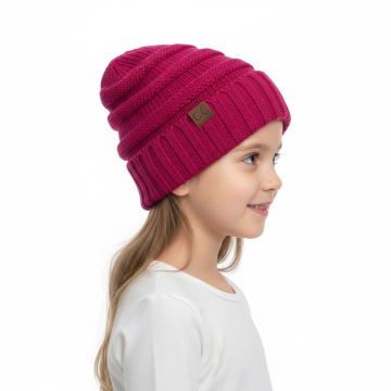 Pletená zimní dívčí čepice C.C.