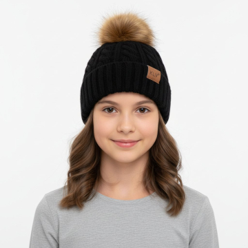 Luxusní teplá zimní čepice - pletené s bambulí