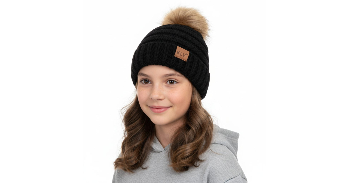 Luxusní teplá zimní čepice - pletené s bambulí