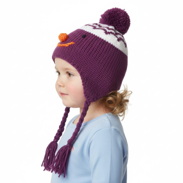 Dívčí zimní čepice pletená s bambulí