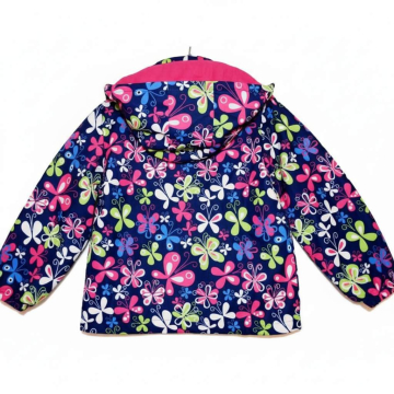 Dívčí šusťáková bunda zateplená motiv barevných motýlků