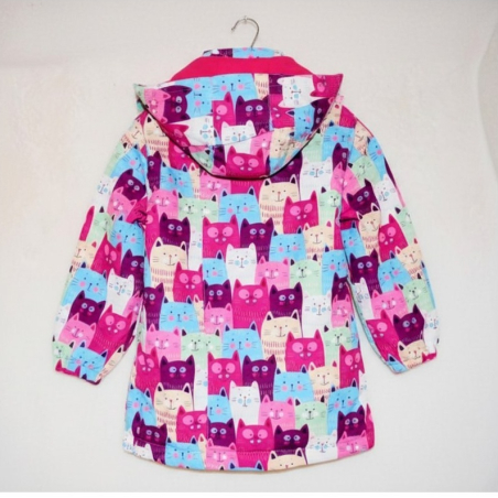 Dívčí šusťáková bunda zateplená motiv roztomilých kočiček